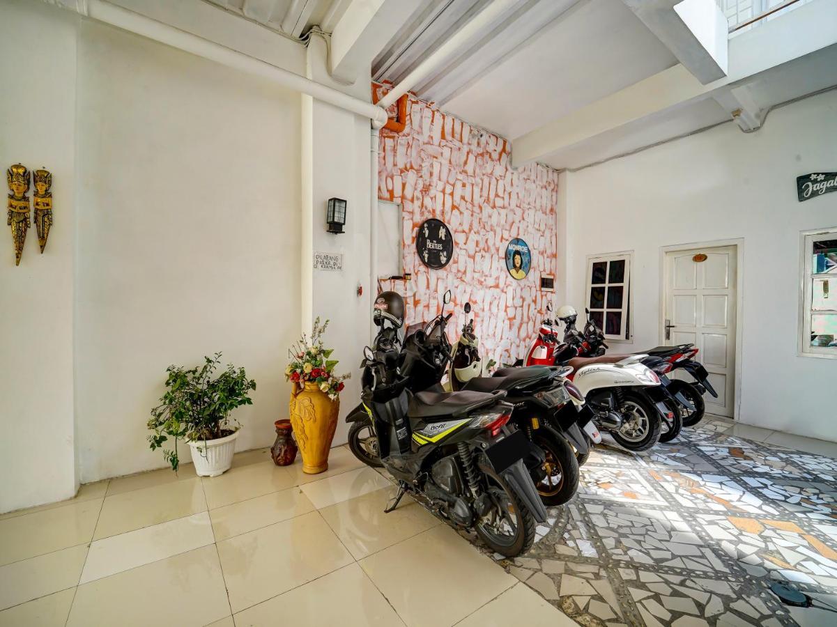 Super Oyo 91173 Guesthouse King Puntodewo Pakualaman Kültér fotó
