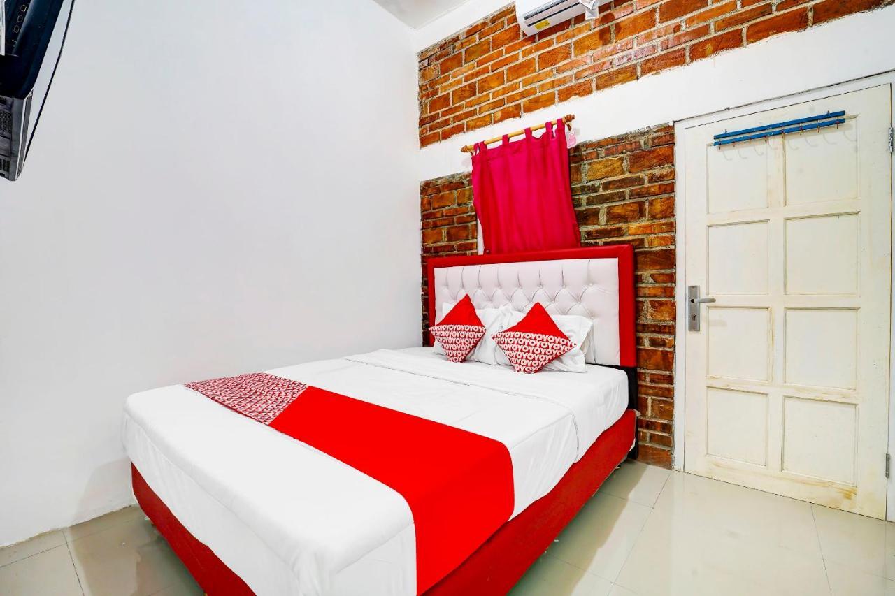 Super Oyo 91173 Guesthouse King Puntodewo Pakualaman Kültér fotó