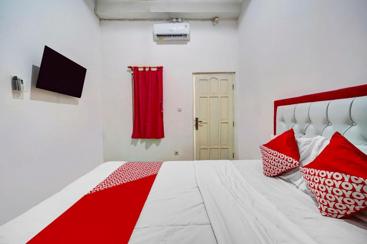 Super Oyo 91173 Guesthouse King Puntodewo Pakualaman Kültér fotó