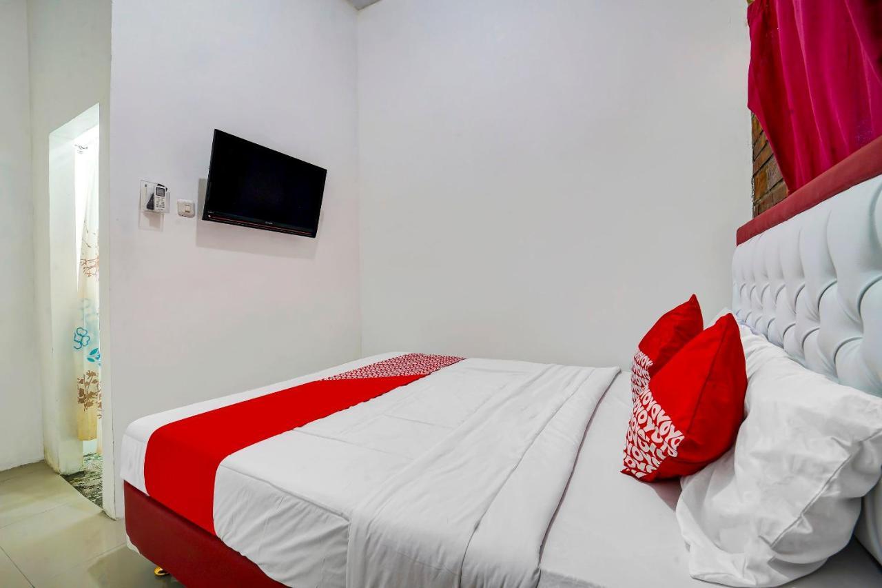 Super Oyo 91173 Guesthouse King Puntodewo Pakualaman Kültér fotó